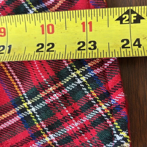 Crown & Ivy Monogrammed With "S" Christmas Tree Skirt Red W/Plaid Trim - Picture 6 of 8